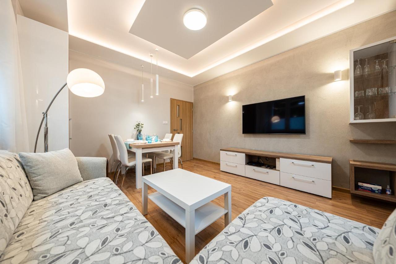 Apartment Bluebird Katowice Near Spodek Mck & City Center Exterior foto